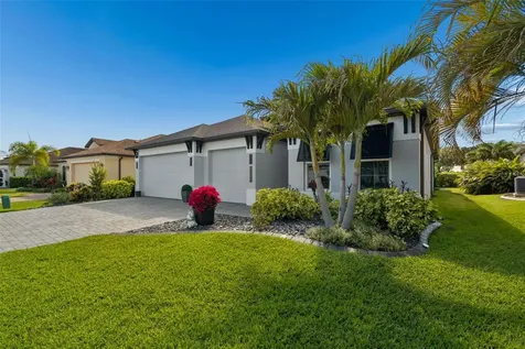 1008 Siberian Glen Bradenton FL 34212