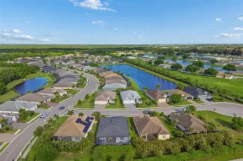 1008 Siberian Glen Bradenton FL 34212