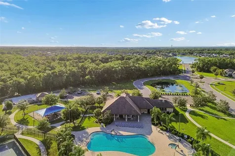 1008 Siberian Glen Bradenton FL 34212