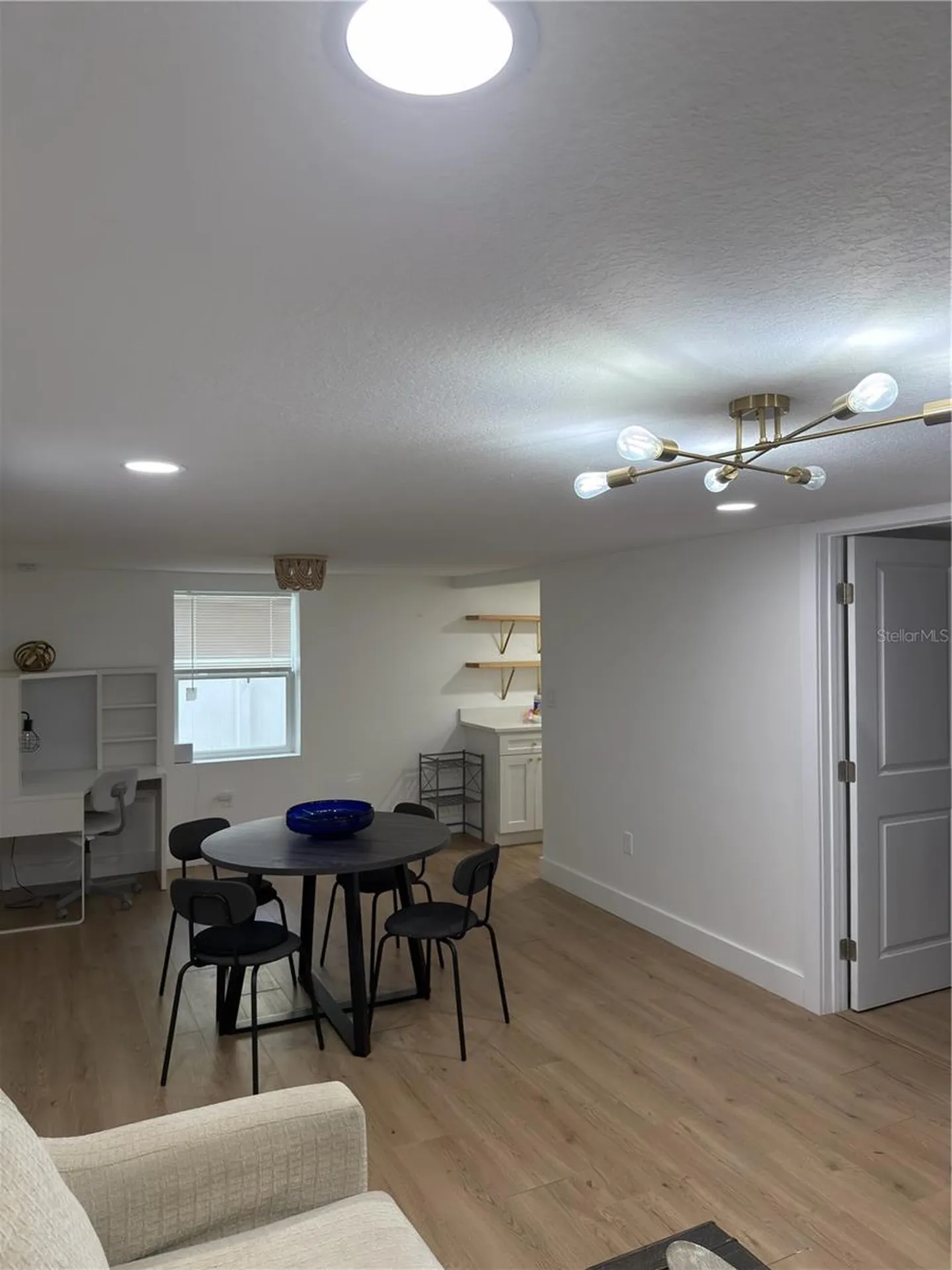 2417 W Gray Street Tampa FL 33609