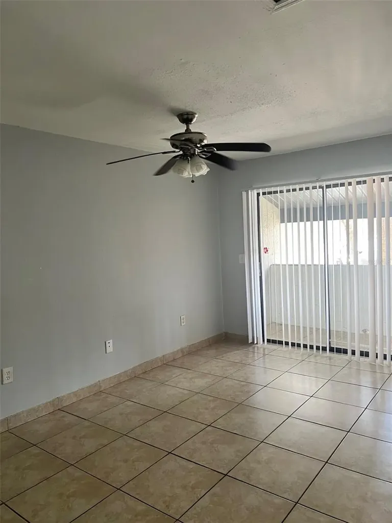 10274 Turkey Lake Road Orlando FL 32819