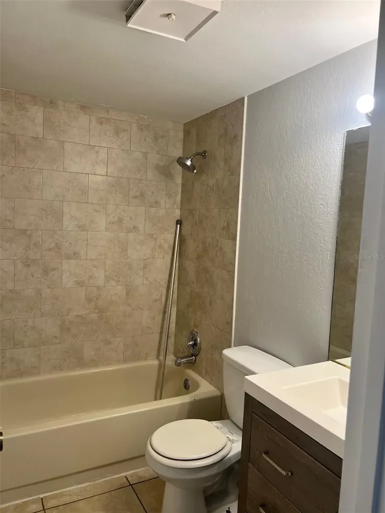 10274 Turkey Lake Road Orlando FL 32819