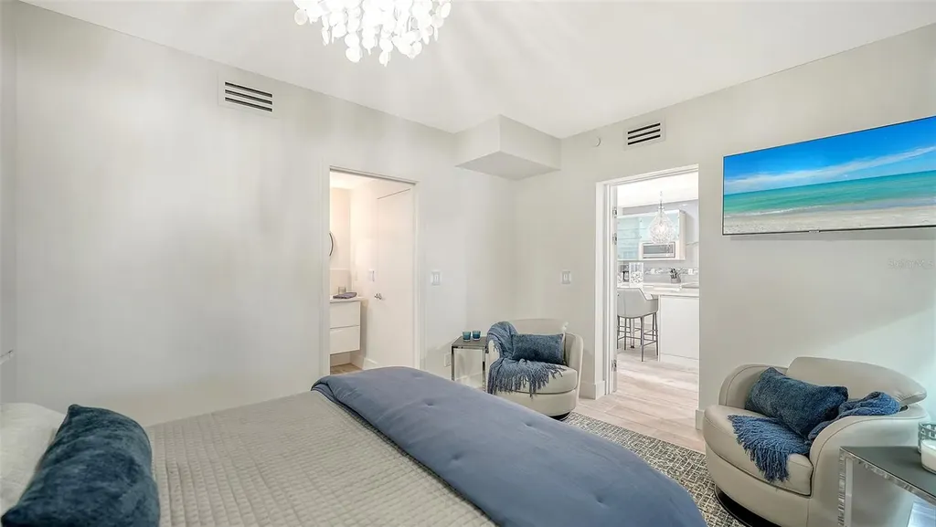 1932 Harbourside Drive Longboat Key FL 34228