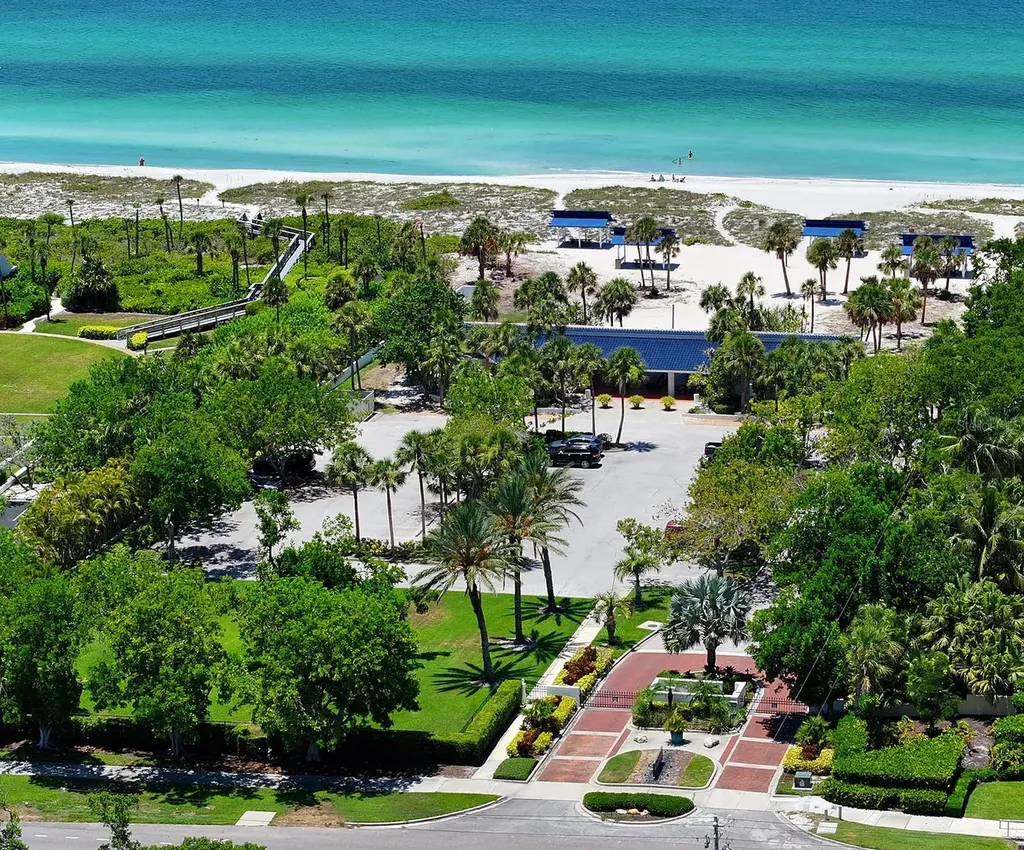 1932 Harbourside Drive Longboat Key FL 34228