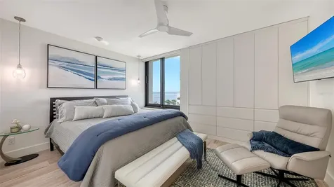 1932 Harbourside Drive Longboat Key FL 34228