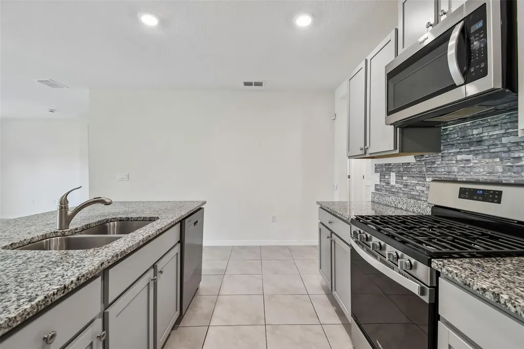 727 Lazio Circle Debary FL 32713