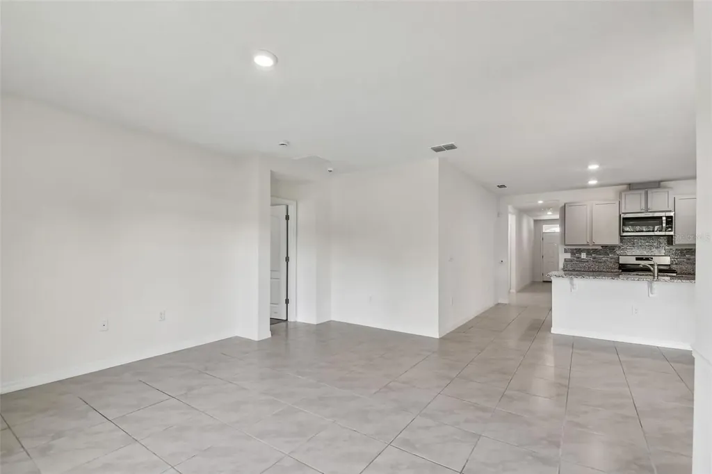 727 Lazio Circle Debary FL 32713
