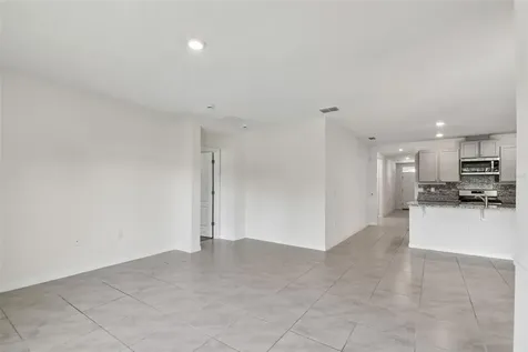 727 Lazio Circle Debary FL 32713