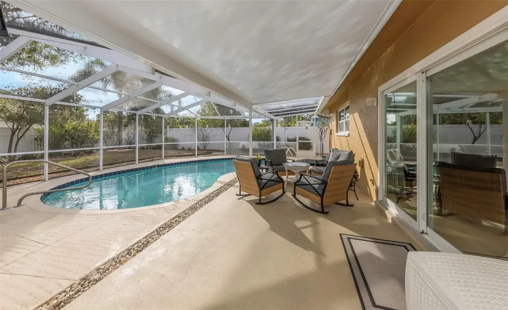 8909 118th Way Seminole FL 33772