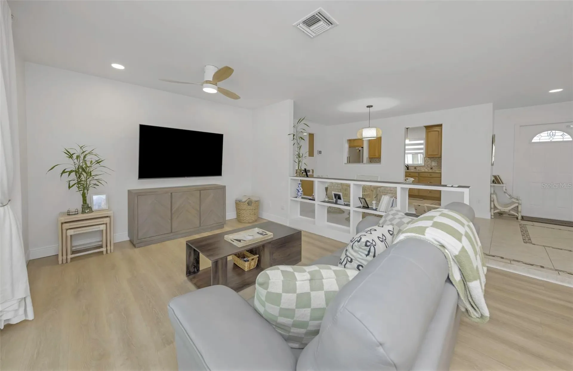 8909 118th Way Seminole FL 33772