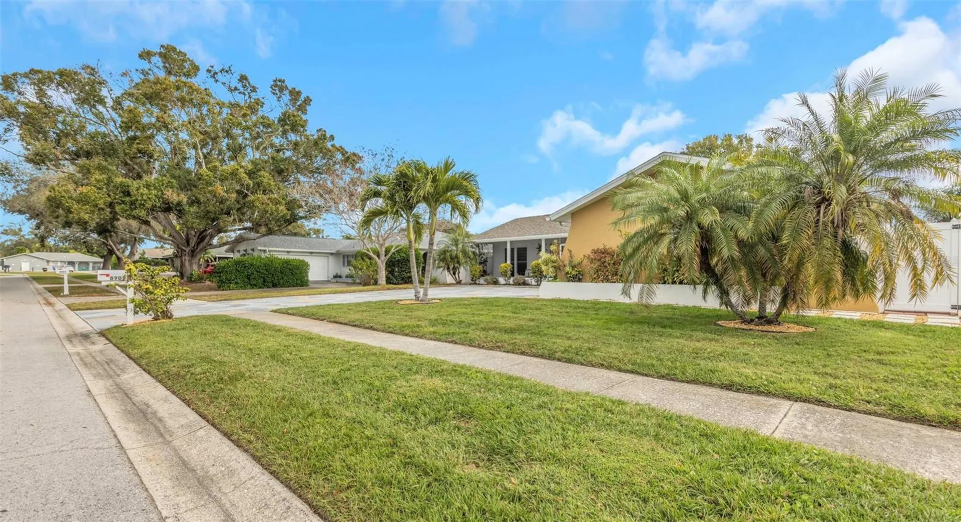 8909 118th Way Seminole FL 33772