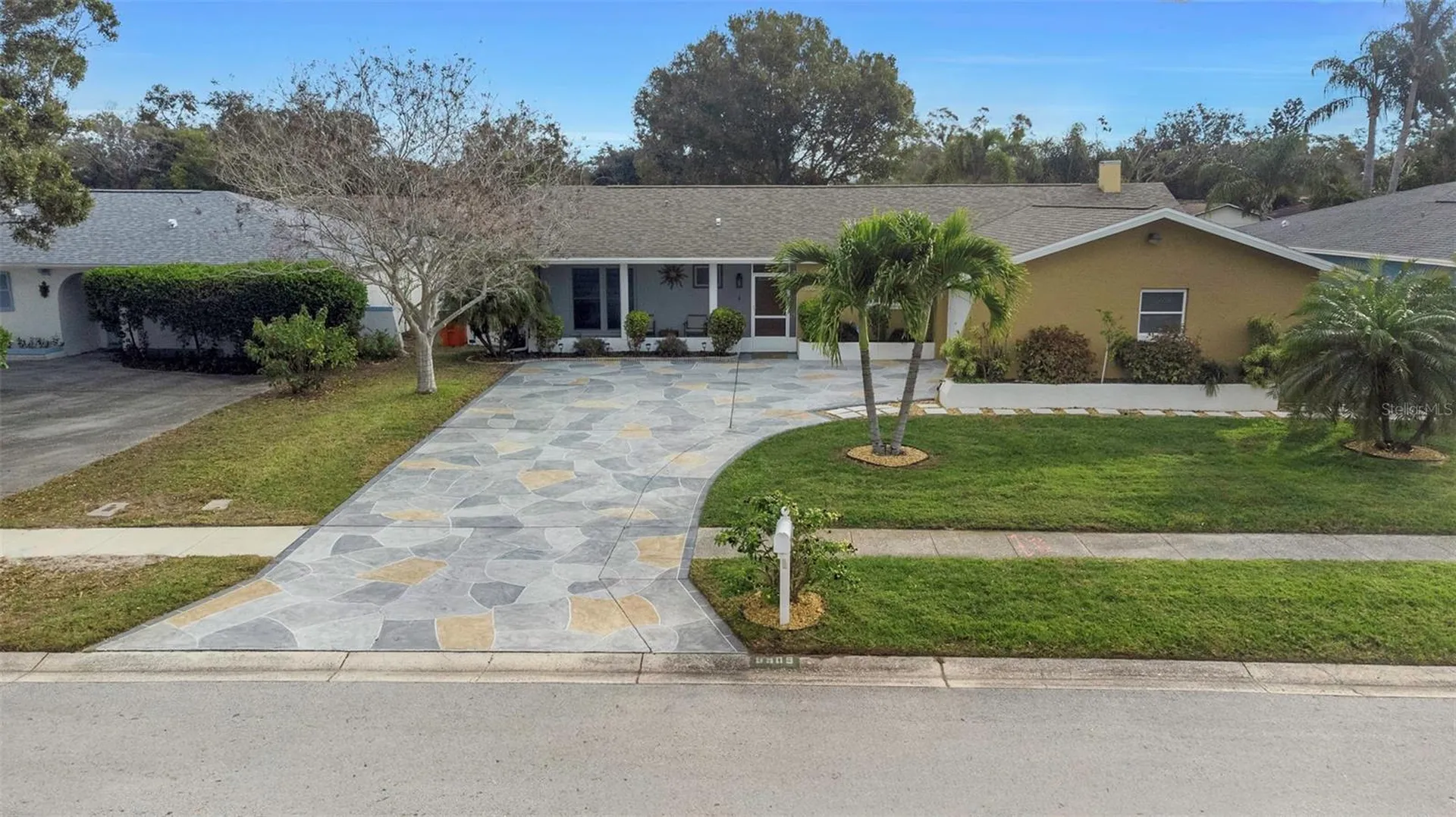 8909 118th Way Seminole FL 33772