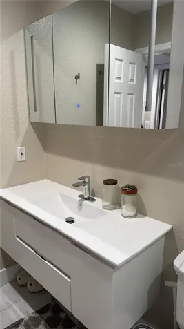 2106 W Cluster Avenue Tampa FL 33604