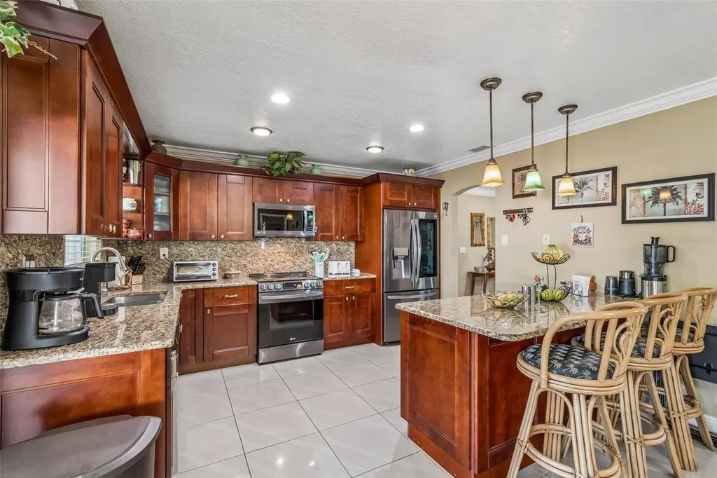 9406 W Flora Street Tampa FL 33615