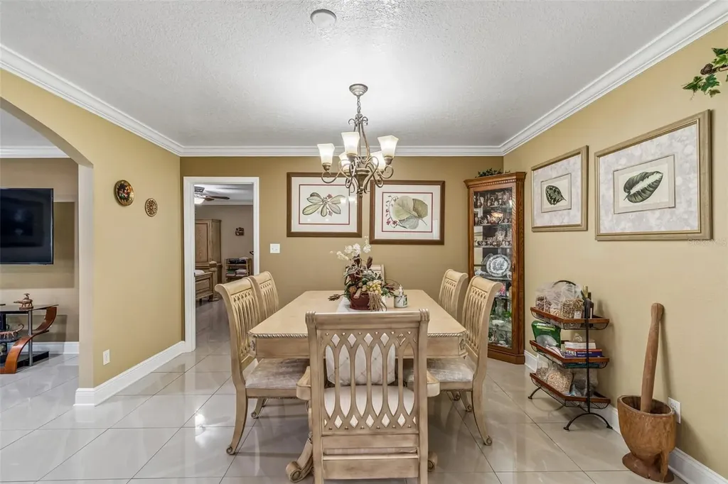 9406 W Flora Street Tampa FL 33615