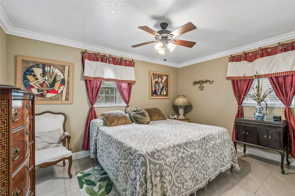 9406 W Flora Street Tampa FL 33615