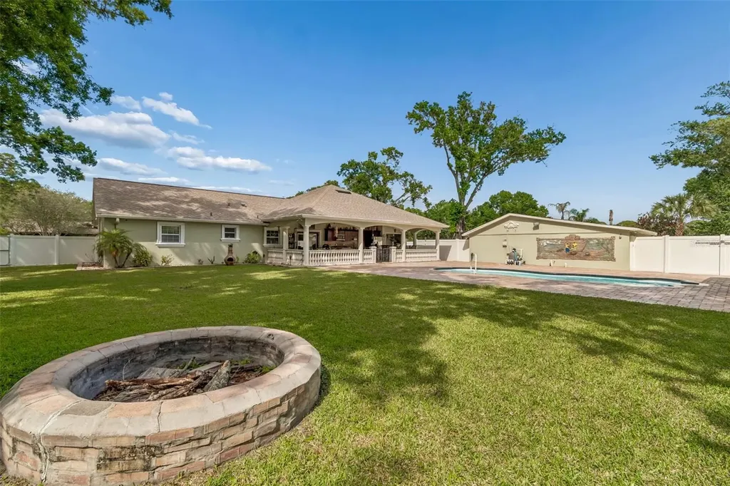 9406 W Flora Street Tampa FL 33615