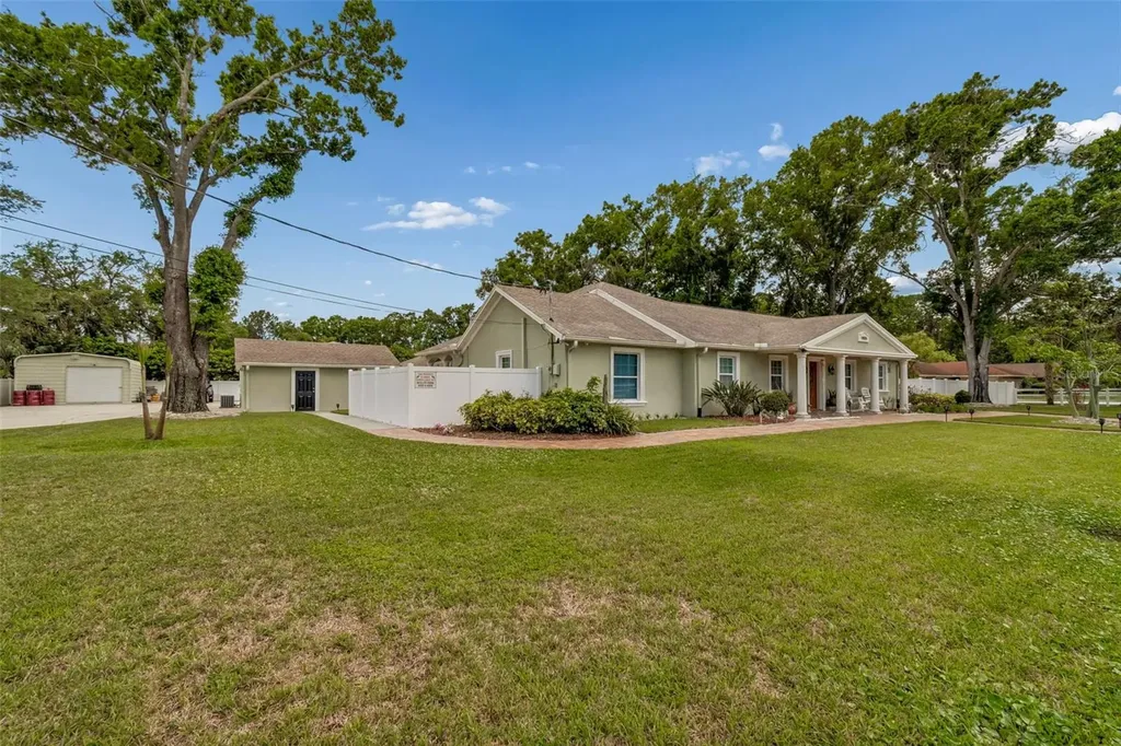 9406 W Flora Street Tampa FL 33615