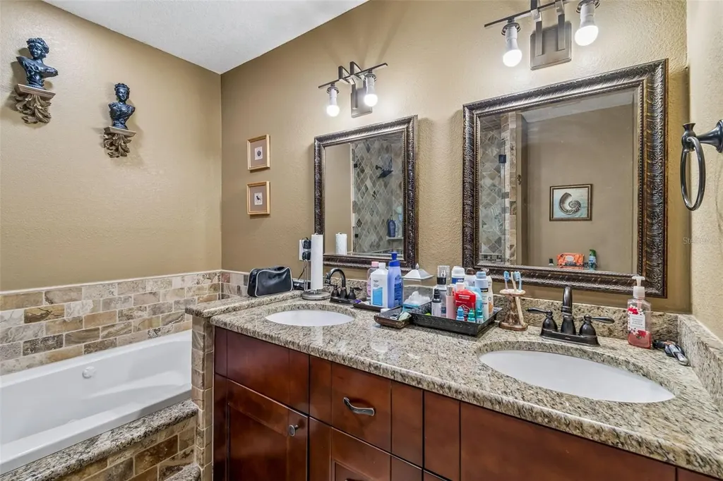 9406 W Flora Street Tampa FL 33615