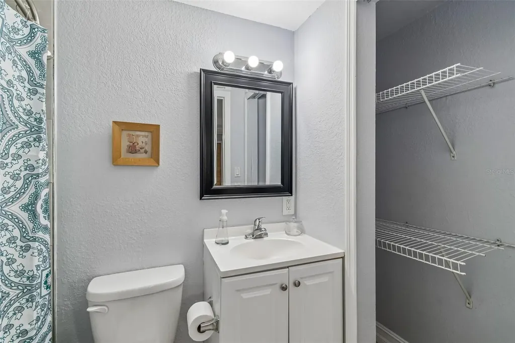 9406 W Flora Street Tampa FL 33615