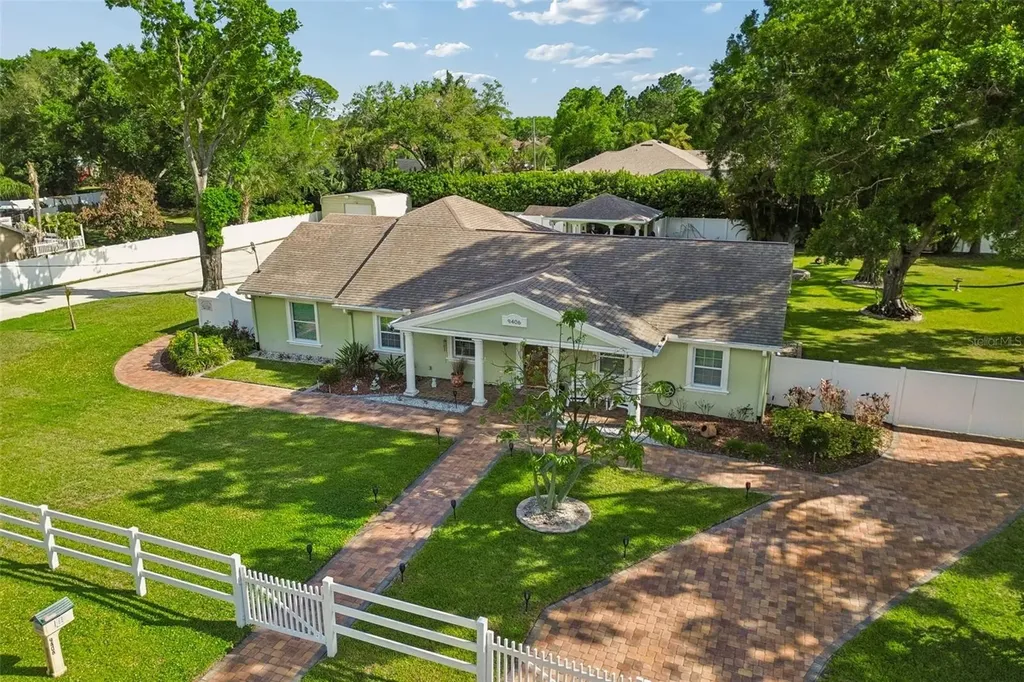 9406 W Flora Street Tampa FL 33615