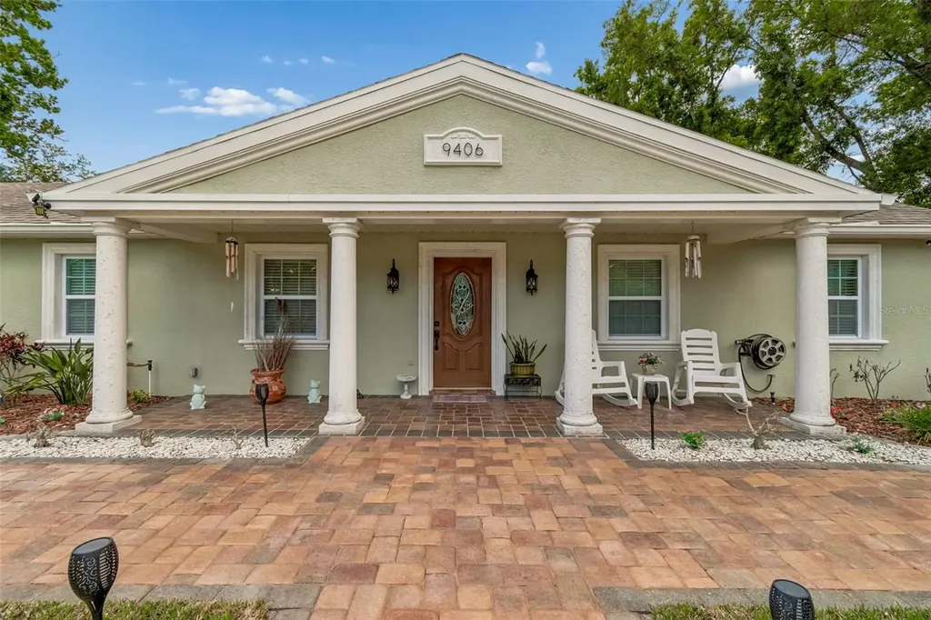 9406 W Flora Street Tampa FL 33615