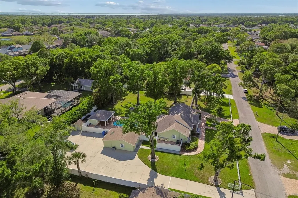 9406 W Flora Street Tampa FL 33615
