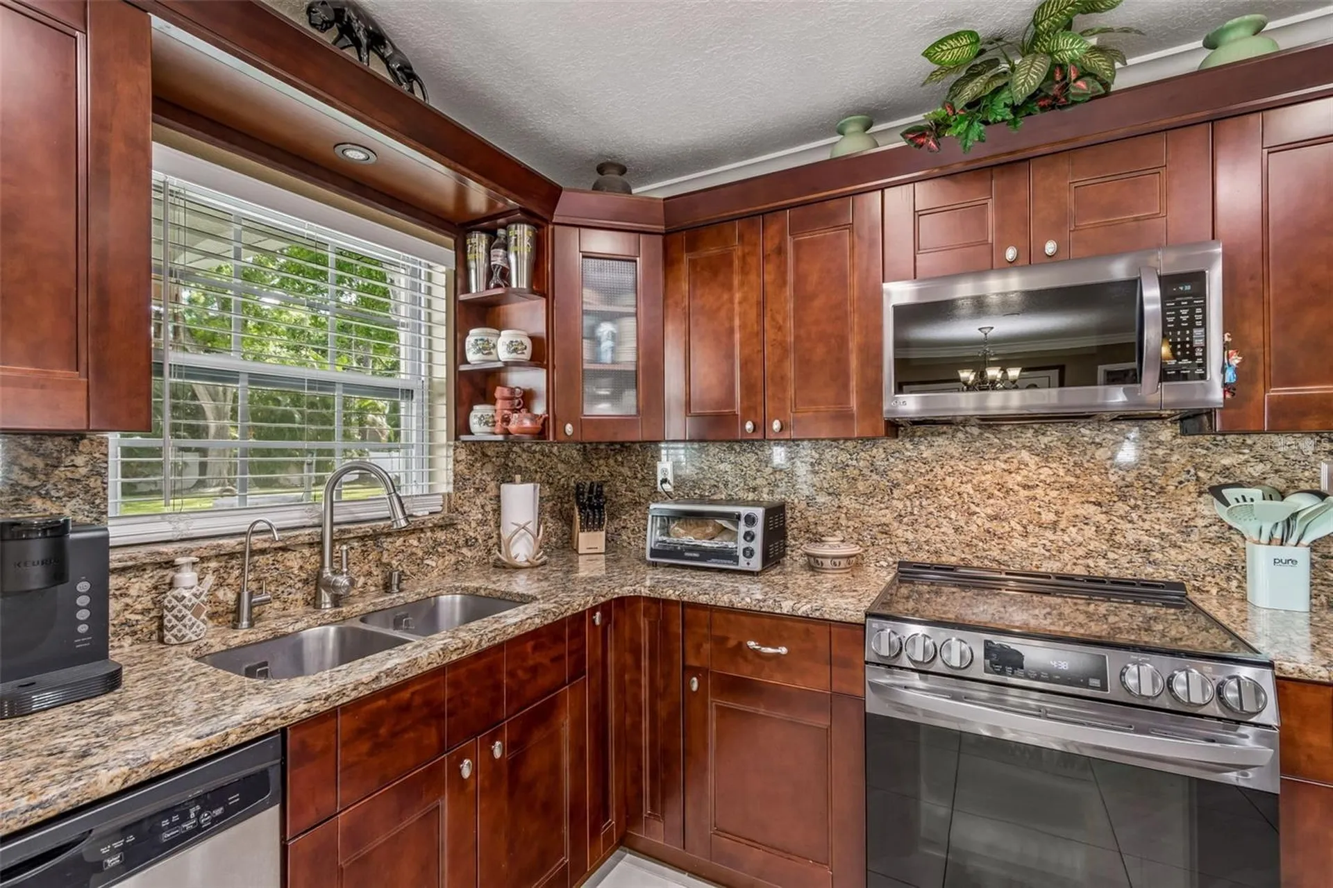 9406 W Flora Street Tampa FL 33615
