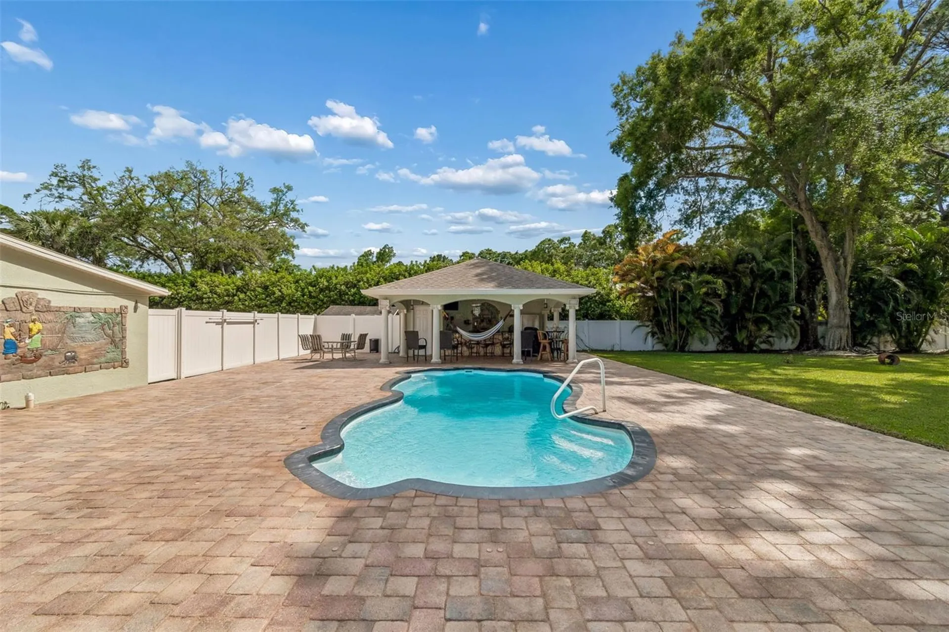 9406 W Flora Street Tampa FL 33615