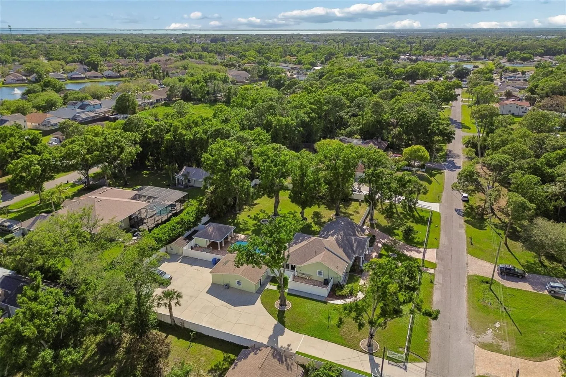 9406 W Flora Street Tampa FL 33615