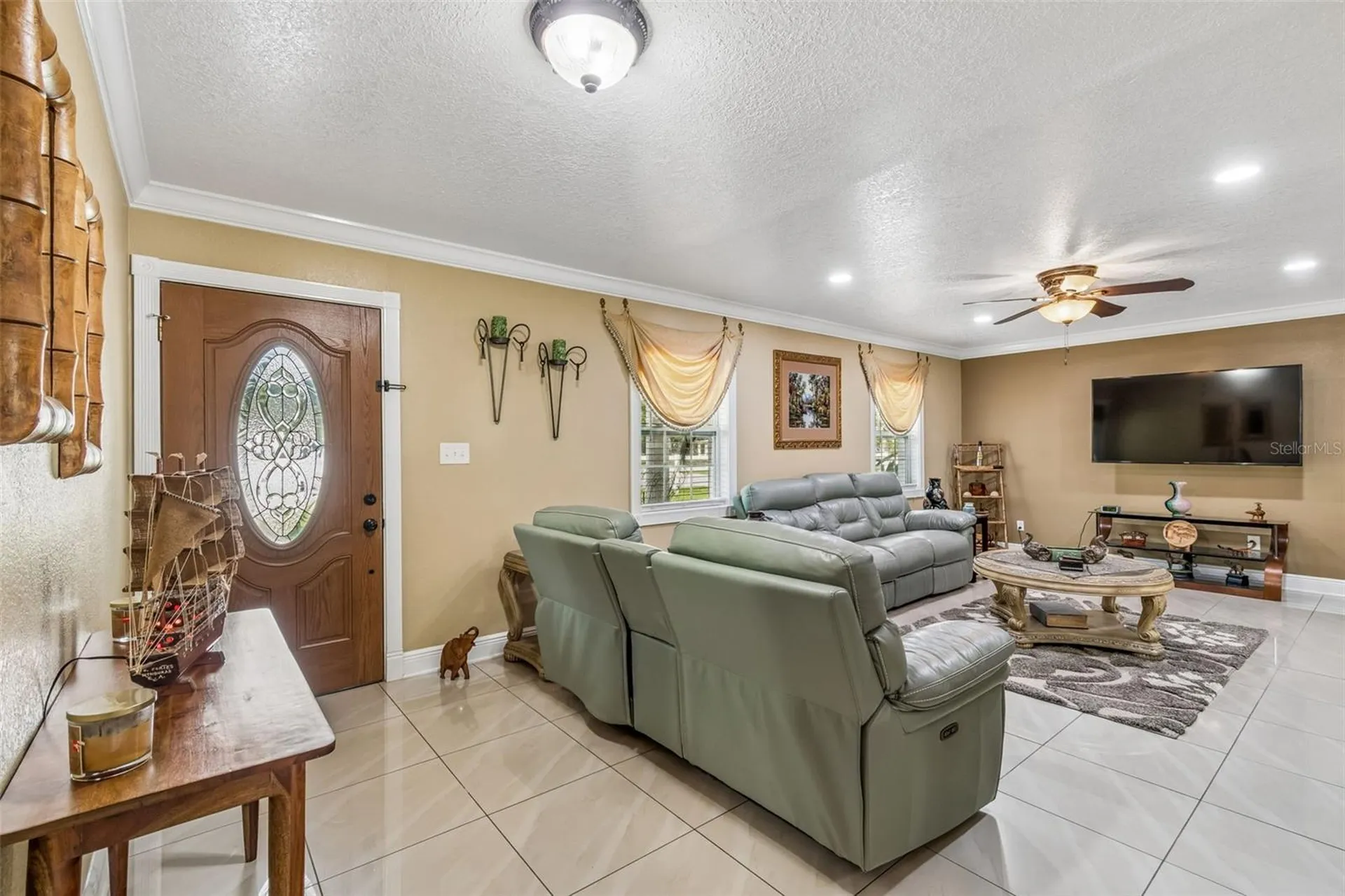 9406 W Flora Street Tampa FL 33615