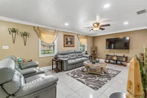 9406 W Flora Street Tampa FL 33615