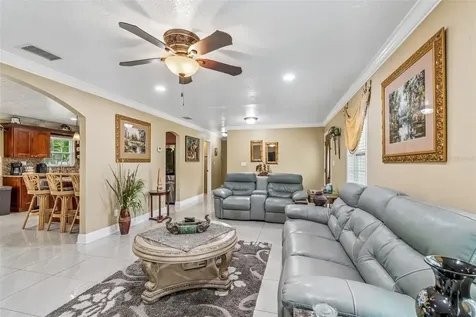 9406 W Flora Street Tampa FL 33615