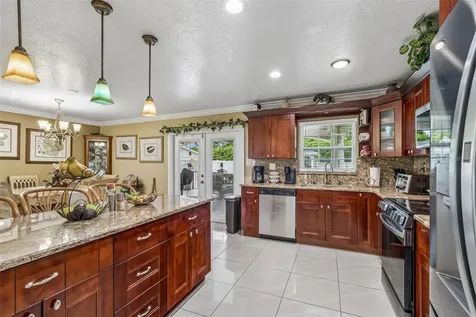 9406 W Flora Street Tampa FL 33615