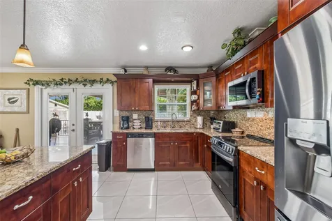 9406 W Flora Street Tampa FL 33615