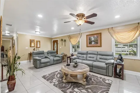 9406 W Flora Street Tampa FL 33615