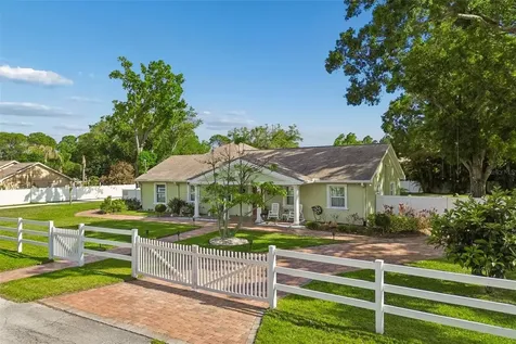 9406 W Flora Street Tampa FL 33615