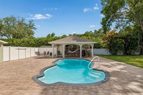 9406 W Flora Street Tampa FL 33615