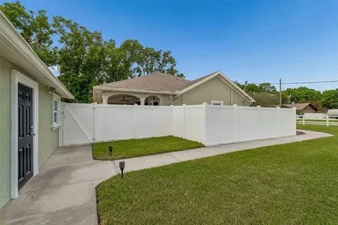 9406 W Flora Street Tampa FL 33615