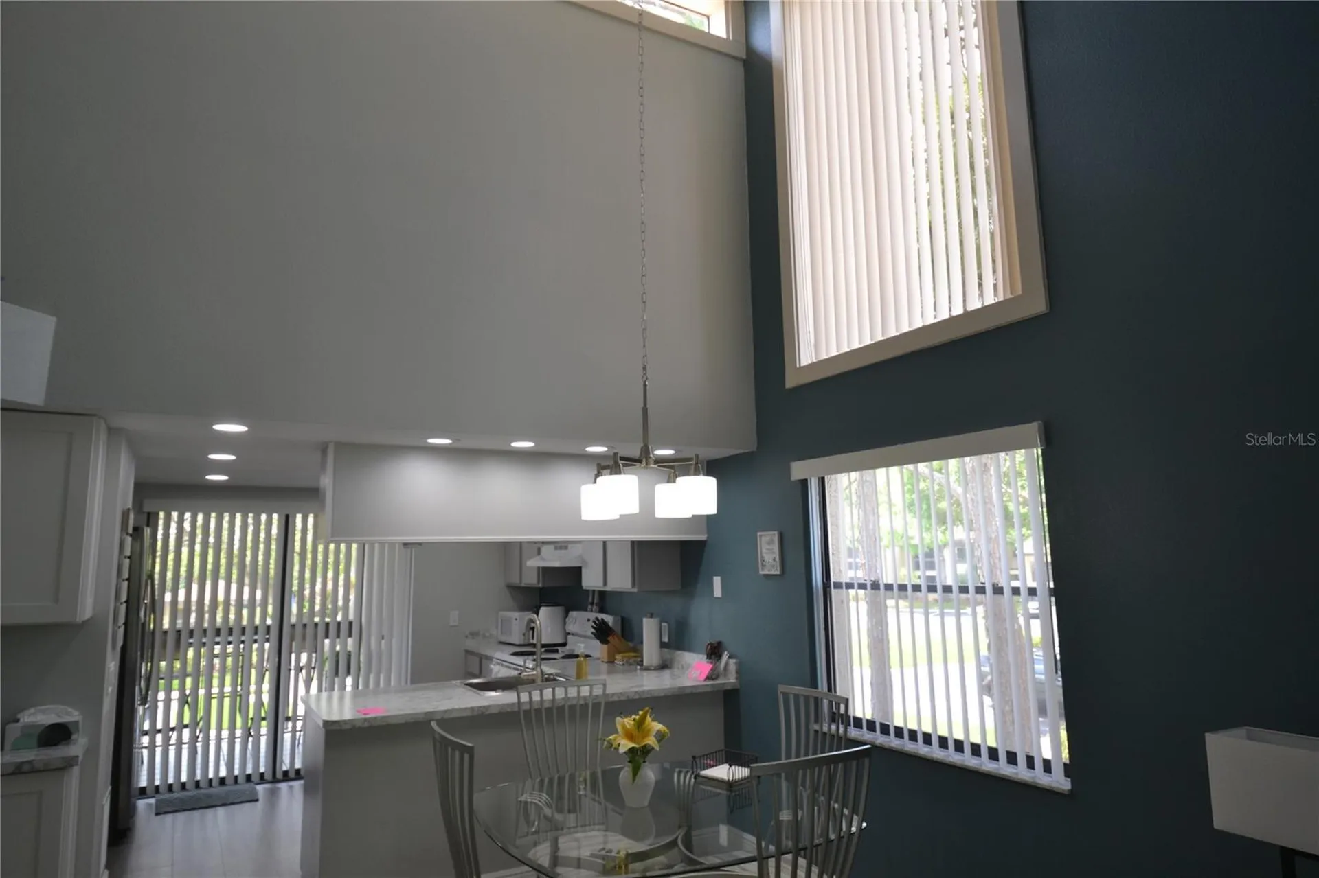 284 Woodlake Wynde Oldsmar FL 34677