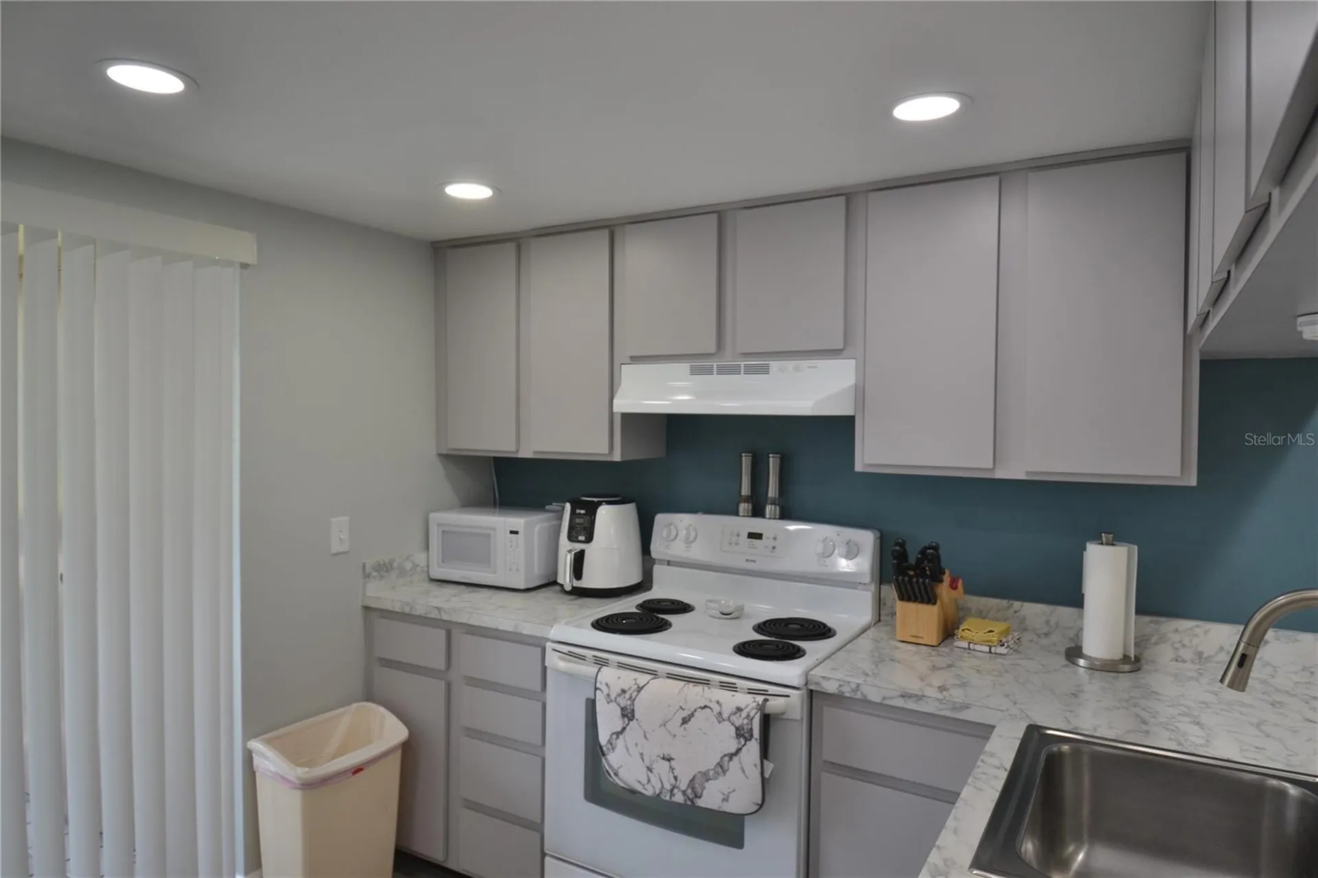 284 Woodlake Wynde Oldsmar FL 34677