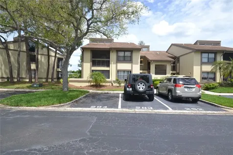 284 Woodlake Wynde Oldsmar FL 34677