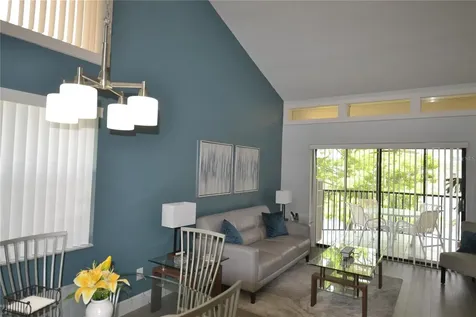 284 Woodlake Wynde Oldsmar FL 34677