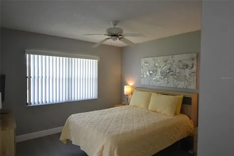 284 Woodlake Wynde Oldsmar FL 34677