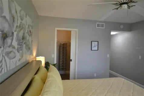 284 Woodlake Wynde Oldsmar FL 34677