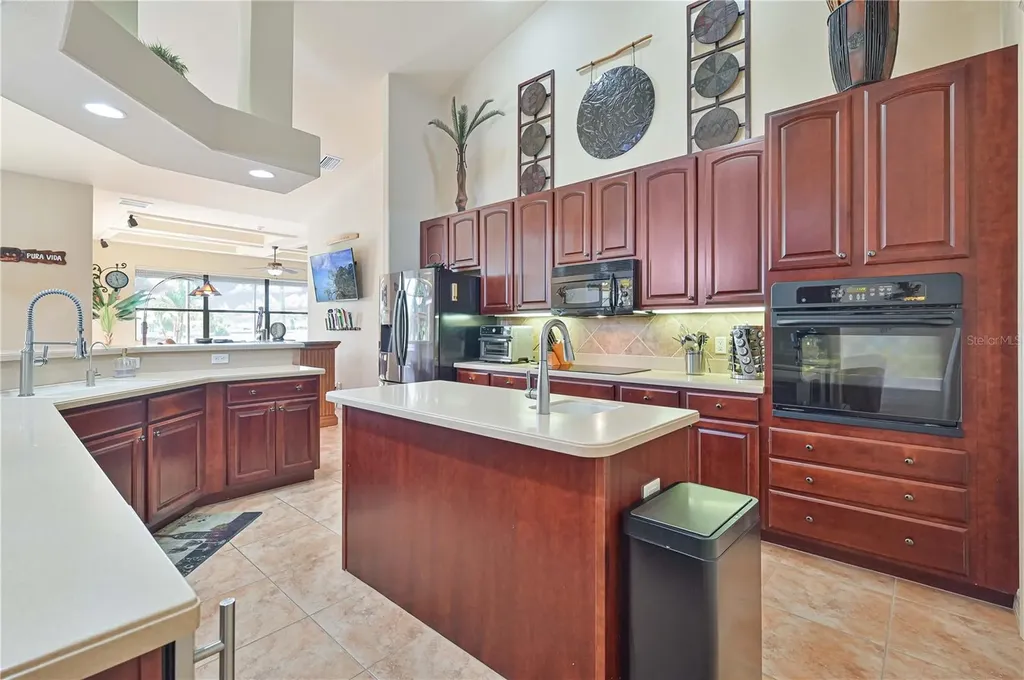 506 SE 24th Street Cape Coral FL 33990