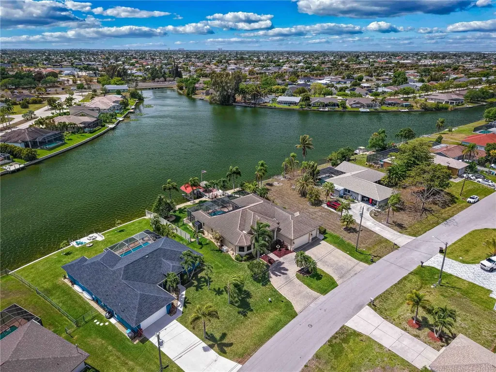 506 SE 24th Street Cape Coral FL 33990
