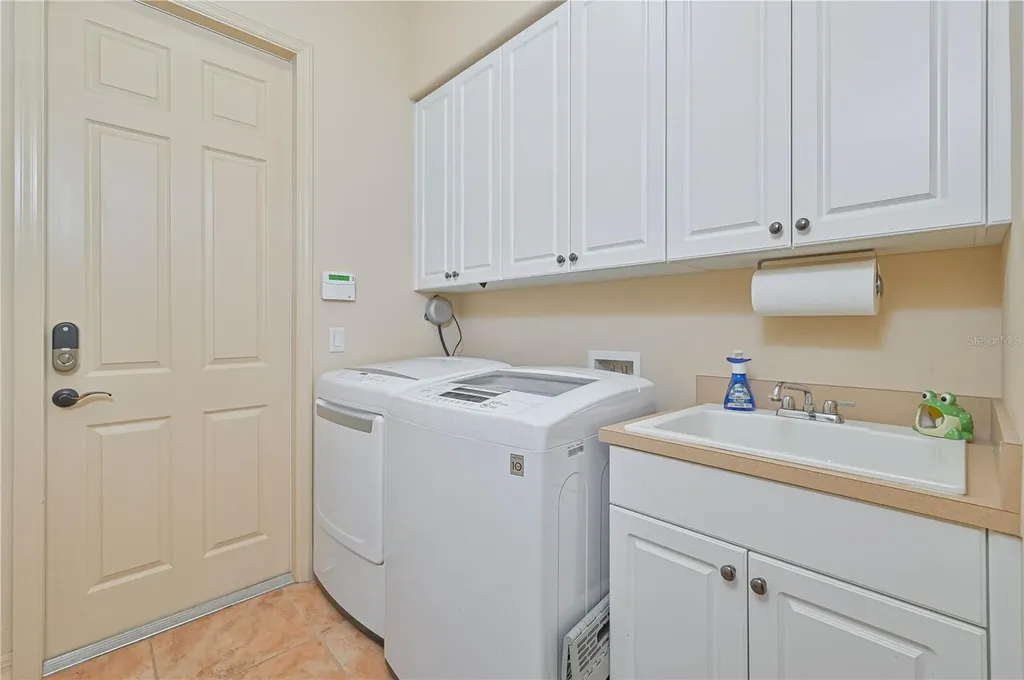 506 SE 24th Street Cape Coral FL 33990