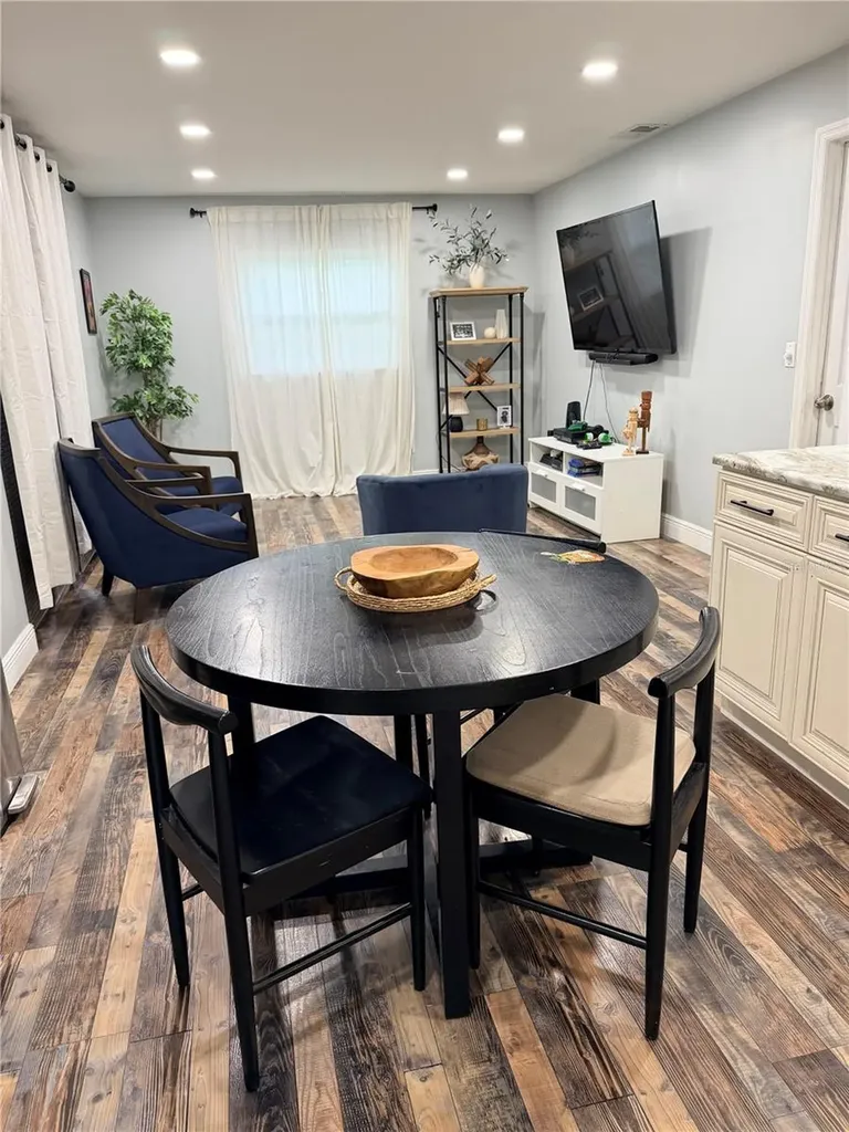 663 Mosquero Avenue Deltona FL 32738
