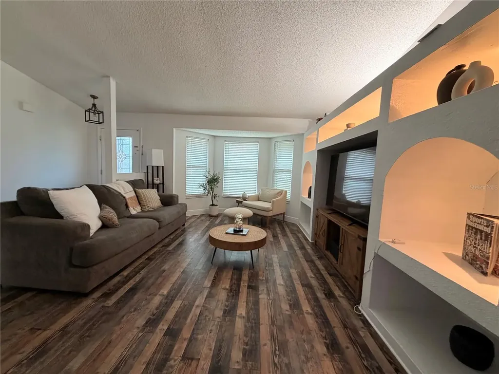 663 Mosquero Avenue Deltona FL 32738